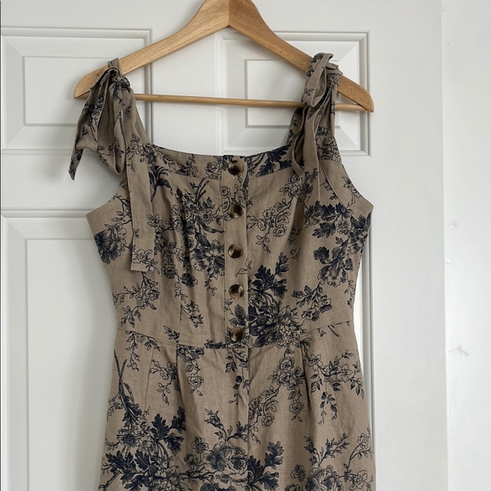 Gal Meets Glam Magnolia Floral Jumpsuit 8 NWOT - Picture 2 of 6